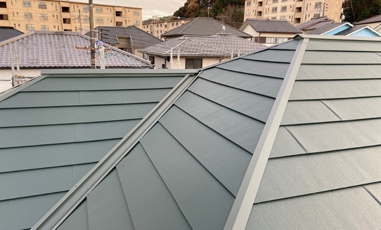 屋根カバー工事